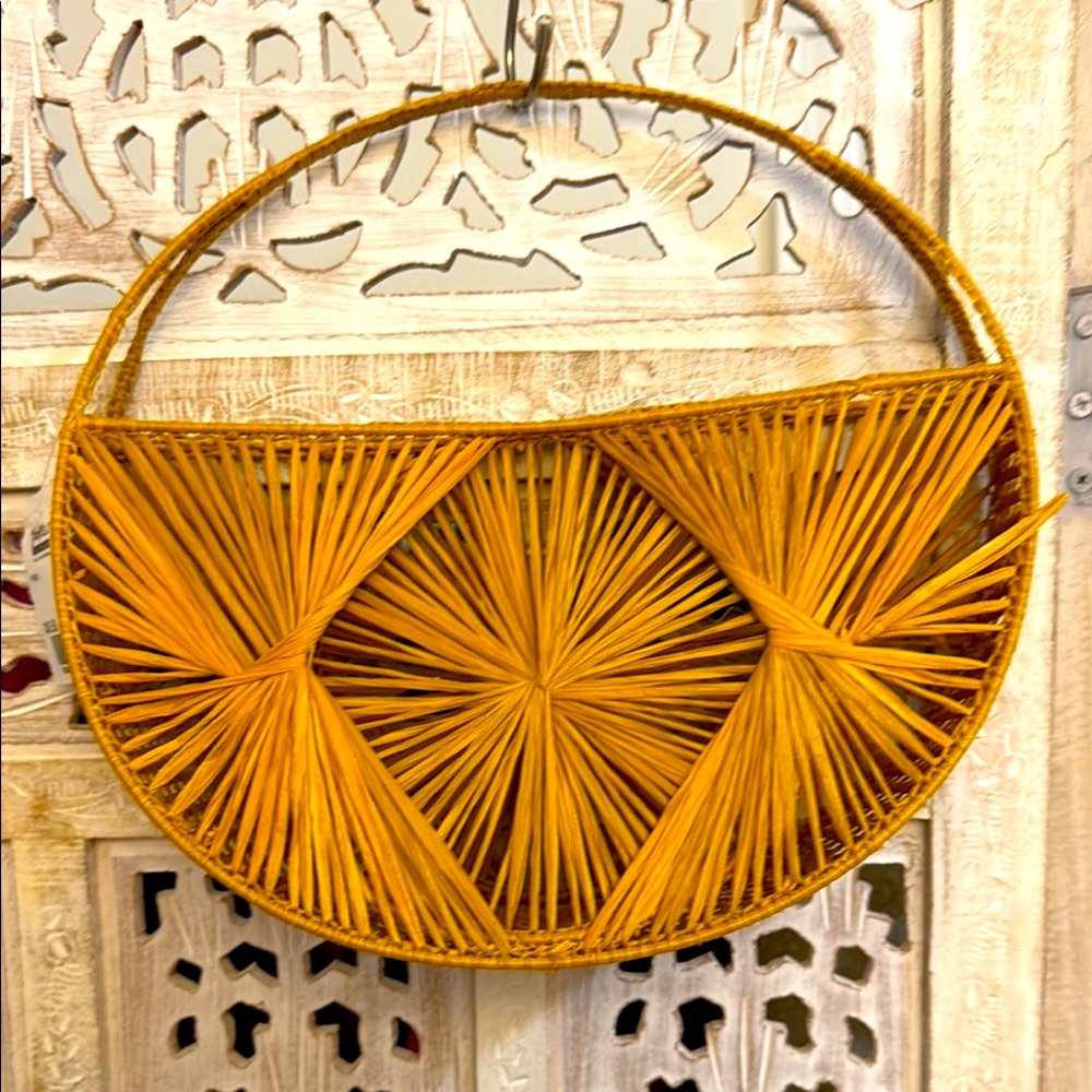Vintage Artisan Yellow Woven Bag - Picture 1 of 4